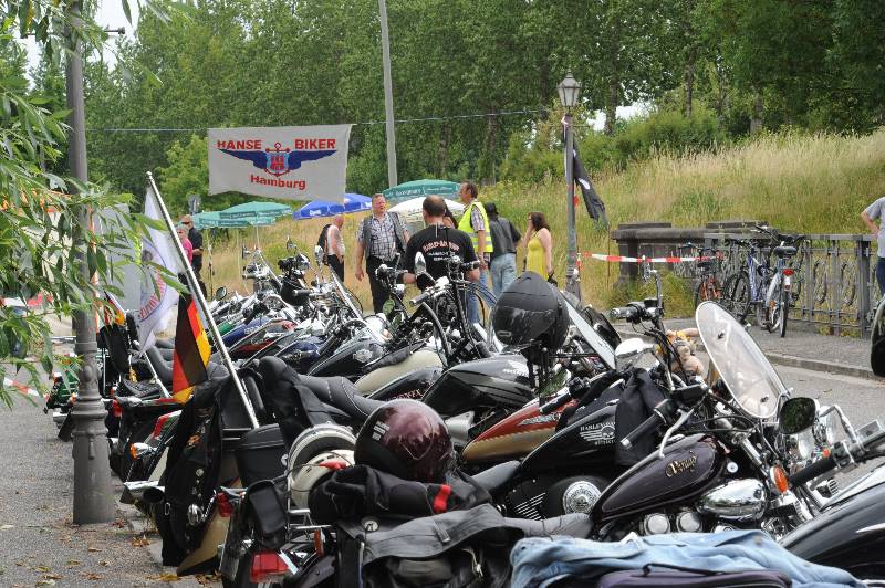 ../Images/Web-Charity-2010-036.jpg