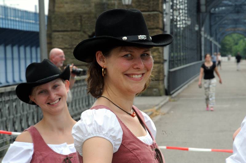 ../Images/Web-Charity-2010-111.jpg